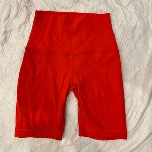 Lululemon Short 6”